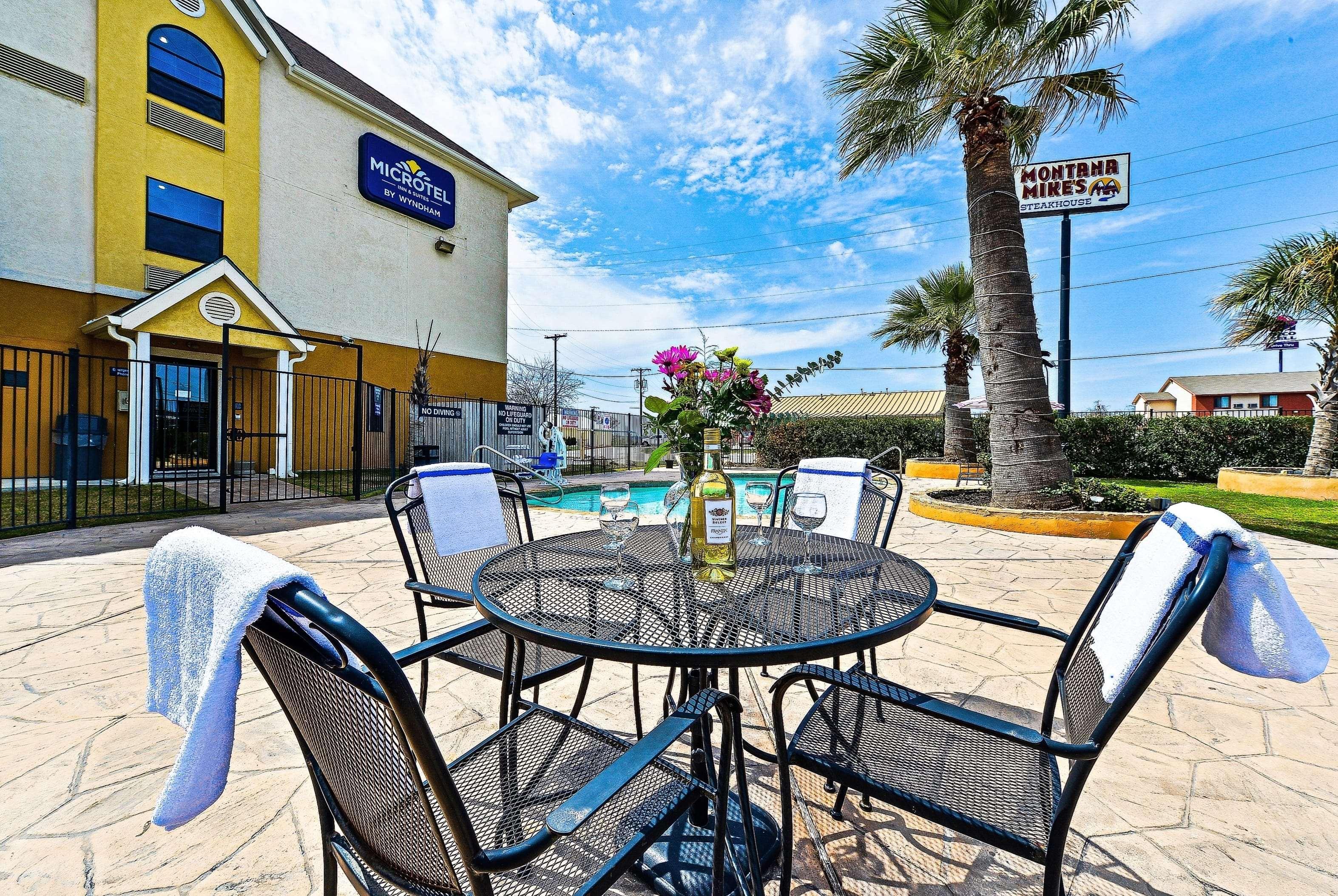 Microtel Inn & Suites By Wyndham New Braunfels I-35 Kültér fotó